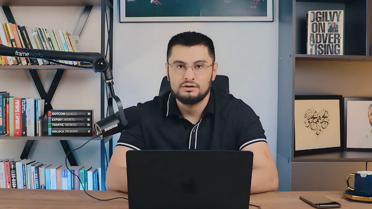 Xayot Sharapov